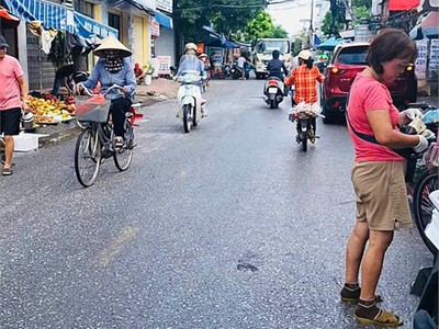 Nhà mặt đường thiên lôi , vị trí cực đẹp kinh doanh tốt 1