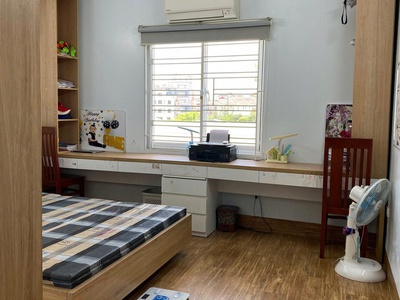 Bán nhà mặt phố Trần Thái Tông, 40m2, mặt tiền 4m 3