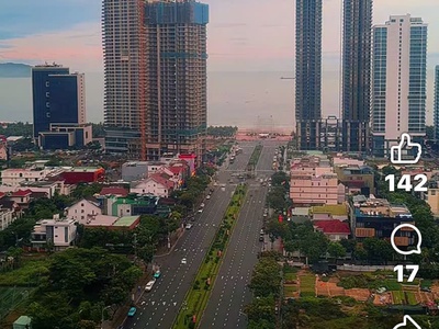 - đất mặt tiền võ văn kiệt, nằm giữa trung tâm bãi 2 tắm mỹ khê và phạm văn đồng. 2