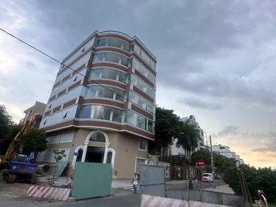 Mặt tiền kinh doanh lê lâm -  giá 8ty7 4