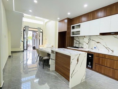 Nhà mới 2 tầng hxt 67m2, vuông   thạnh lộc 40 q12 3