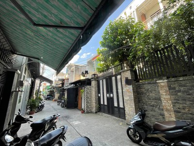 Bán nhà nhỏ 42m2  hẻm xe hơi 5m đường vườn lài   2 tầng   6  tỷ 05 0