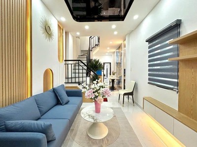Bán nhà nguyễn đình chiểu, p.4, 3x18m, 3 tấm, 3pn, 3wc, 6.5 tỷ, tl 2