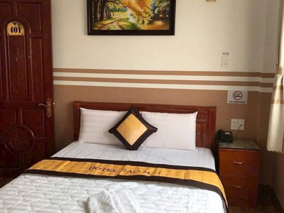 Khách sạn 20 phòng mặt tiền võ thị phải   thu nhập 190tr/tháng   chỉ 16 tỷ tl 1