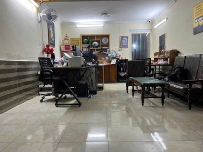 Cho thuê nhà mặt ngõ to , 2 ô tô tránh nhau Đà Nẵng , Ngô Quyền . Làm Văn Phòng , gia đình ở lâu dài 0