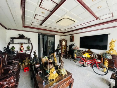 Nhà đẹp dân xây khu lk thượng thanh 90m2  7 tầng,mặt tiền 6m, 23.3 tỷ. long biên 3