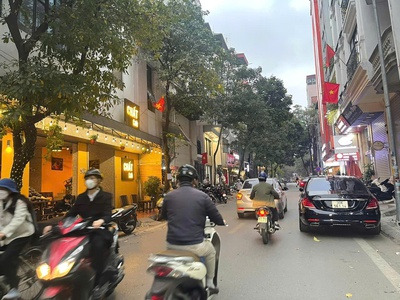 Bán nhà mặt phố hoàng văn thái kinh doanh sầm uất - 73m giá 25 tỷ sổ đỏ đẹp 0