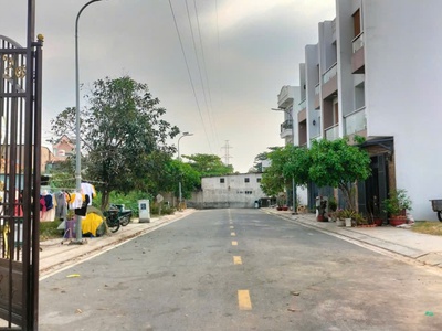 Sót lại lô đất hồ văn long  hẻm nhựa 10m khu vip nhà lầu 51m2 kv xây 4tầng 3 tỷ 550 2