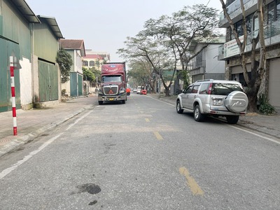 Bán 78,8m2 đất mặt đường 17m, phố Hoa Động, Phường Long Biên - Phù hợp làm văn phòng/nhà xưởng 4