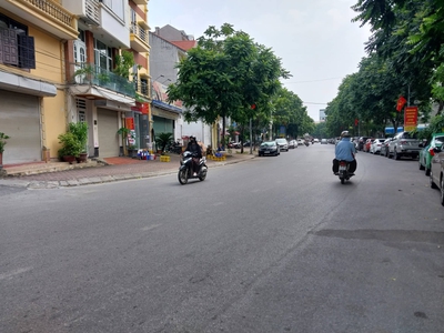 Bán Đất Ngõ 640 Phố Nguyễn Văn Cừ, Long Biên, 70m2, MT4.5m, Phân Lô, Ô Tô, Kinh Doanh 0