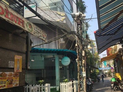 Bán Nhà Góc 3 MT Đường Nguyễn Cảnh Chân Quận 1. KC:5 Tầng Thang máy.Giá 12,5 Tỷ 0