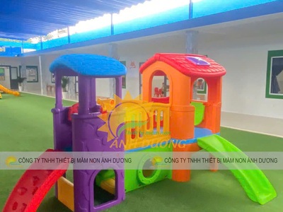 Nhà khối cầu trượt nhựa nhập khẩu dành cho trẻ em 1