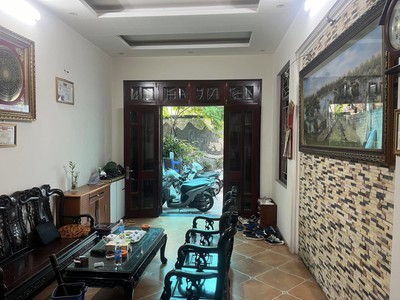 Bán nhà Ngọc Lâm Long Biên-địa chỉ mặt phố-90M 4T 15xTỶ-kinh doanh sầm uất -ở ngay 0