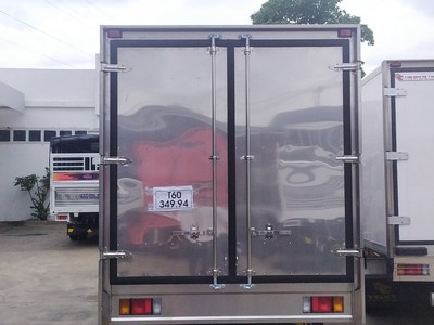 Bán xe Isuzu QKR210 1T9 Thùng Kín dài 4m3 2