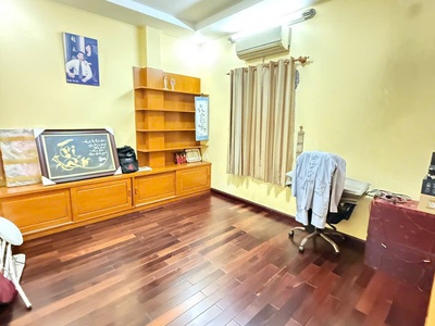 Cần bán gấp nhà đẹp giá tốt - Khu Bàu Cát - Trần Mai Ninh 2