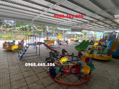 Đu quay đạp chân trẻ em, xích đu treo mầm non bằng sắt 3