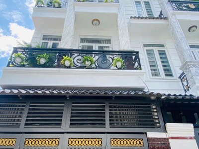 Nhà 3 lầu 4x12,5m Hẻm xe hơi cách Quang Trung 200m ,7Tỷ150 0