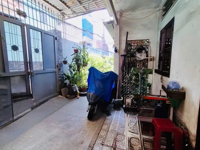 Ngang 5.4m   hẻm ô tô thông   gần etown trường chinh   70m    chỉ 7.x 1