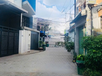 Ngang 5.4m   hẻm ô tô thông   gần etown trường chinh   70m    chỉ 7.x 3