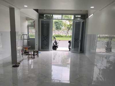 Bán nhà 4 tầng mặt tiền tô ký - phường trung mỹ tây q12, dt: 56m2, giá: 6,4 tỷ . 0