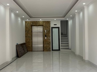  nhà mới 7 tầng thang máy   kinh doanh   ô tô đỗ cửa 1