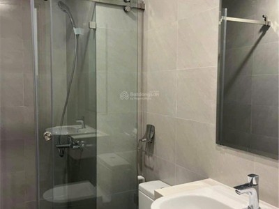 Cho thuê căn 2pn, 2wc giá 6.5 triệu, 1pn 5.5 triệu có rèm, máy lạnh, bao pql xem nhà ngay 4