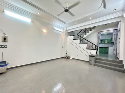 Phú nhuận - xe hơi 7 chỗ vào nhà - hẻm đẹp phân lô có công viên 2