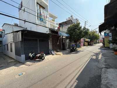 Mặt tiền kinh doanh gần chợ phạm văn bạch 0
