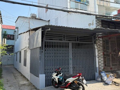 Mặt tiền kinh doanh gần chợ phạm văn bạch 1