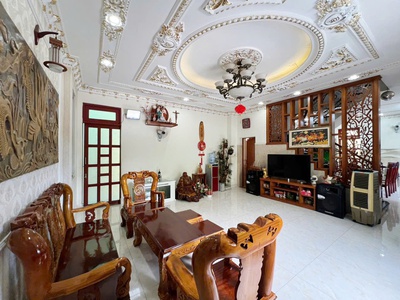 Bán biệt thự sân vườn, diện tích 480m2, ngang 12m, giảm 11 tỷ, kinh doanh đa ngành, hiệp bình 0