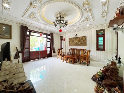 Bán biệt thự sân vườn, diện tích 480m2, ngang 12m, giảm 11 tỷ, kinh doanh đa ngành, hiệp bình 1