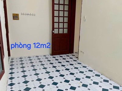 Cho thuê nhà làm văn phòng giao dịch tại số nhà 221 mặt phố khâm thiên 4