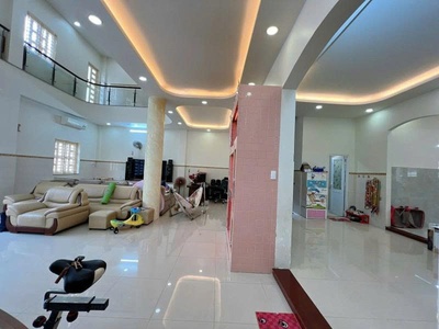 Bán nhà mặt tiền dương khuê ngay lũy bán bích - hòa bình, 10x24m, 3 tầng, 4 pn, 29,9 tỷ. 0