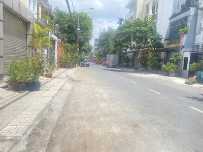 Bán nhà mặt tiền dương khuê ngay lũy bán bích - hòa bình, 10x24m, 3 tầng, 4 pn, 29,9 tỷ. 4