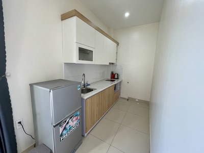 Cho thuê căn hộ phố Văn Cao, 2 p.ngủ  80m2 . 2
