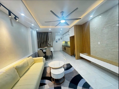 Chỉ 7.5 tỷ  nhà 6 tầng có thang máy long biên - ô tô đỗ cửa - gần cầu vĩnh tuy 2