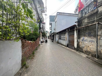 Chỉ hơn 8 tỷ  nhà 6 tầng mới tinh tại thạch bàn - thang máy nhập khẩu - gần hồ điều hoà 2