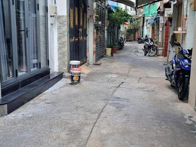 Nhà nguyễn thái sơn- hẻm an ninh cách vài căn ra mặt tiền - nhỉnh 4 tỷ 0