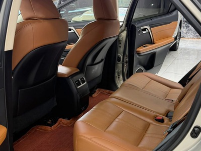 Xe vừa cập bên. Lexus RX300 sản xuất 2020, biển Hà Nội. 8