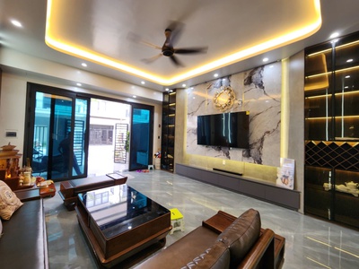 BÁN NHÀ 4 TẦNG   KHU ĐÔ THỊ PHÚC TIẾN.  Vị trí đắc địa   Hướng Đông Nam   Ô tô đỗ cửa 2