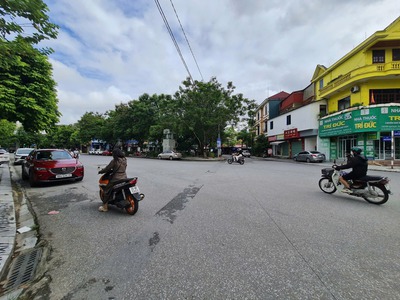 Bán nhà 2 tầng ô góc phố Nguyễn Công Trứ , Liên Bảo, Vĩnh Yên, Vĩnh Phúc 1