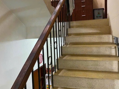 Bán nhà MT Trương Hoàng Thanh P12 Tân Bình 2 lầu  4PN, 3WC 3