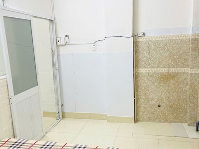 CHDV 1PN tách bếp tầng trệt đường Giải Phóng Tân Bình chỉ 4,6 triệu 10