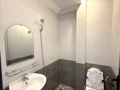 Nhà đẹp 1 trệt 1 lầu   gần trường, chợ, bệnh viện   giá tốt đầu tư 4