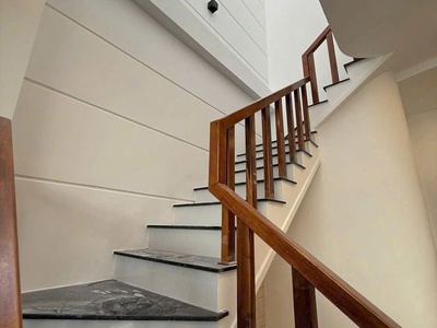 Nhà đẹp 1 trệt 1 lầu   gần trường, chợ, bệnh viện   giá tốt đầu tư 6