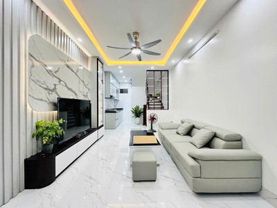 Trần quốc vượng, cầu giấy, 30m2, 5t, mt 3.5m, chỉ 7.4 tỷ 0