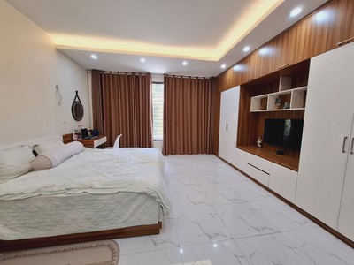 Bán nhà thanh xuân, 8 tầng thang máy ô tô tránh, vỉa hè kinh doanh đa dạng, nhỉnh 28 tỷ 4
