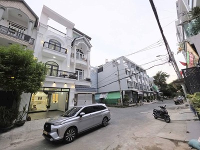 Bán nhà mặt phố kd đào tông nguyên, nhà bè: 4 tầng, giá 6.9 tỷ, 2