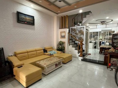 Bán nhà mặt phố kd đào tông nguyên, nhà bè: 4 tầng, giá 6.9 tỷ, 4