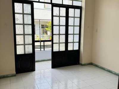 Giảm 200tr  nhà 2 tầng hxh 36m2, vuông   nguyễn thị đặng q12 2
